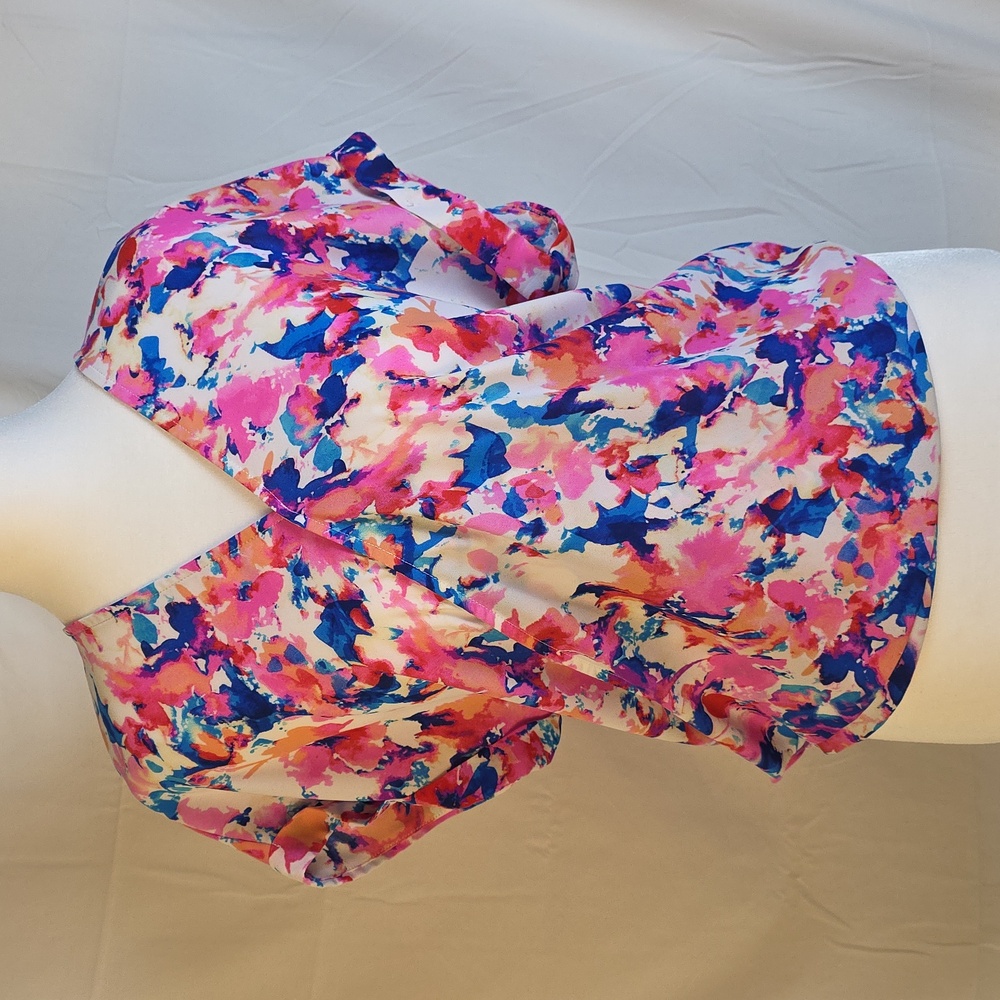 W5 Multicolor Short Sleeved Faux Wrap Style Blouse Size Small